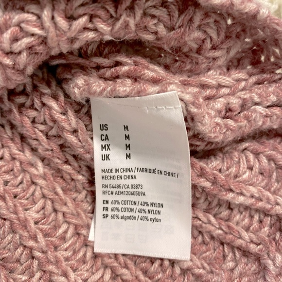 American Eagle Outfitters Women’s Sz M Heathered Pink Sweater w/Scalloped Edge - Picture 3 of 4